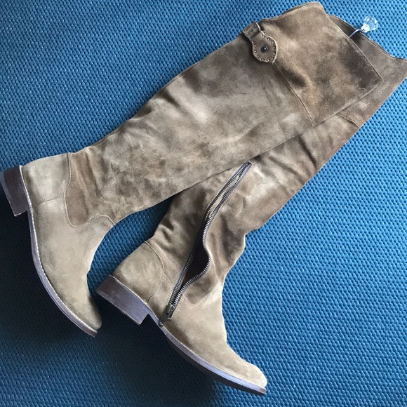 Frye Shoes - Frye long boots